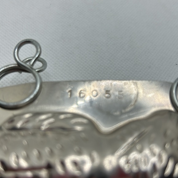 Vintage Holland Handicrafts teddy bear
Chocolate Mold #16055 with 4 clips - Picture 3 of 6